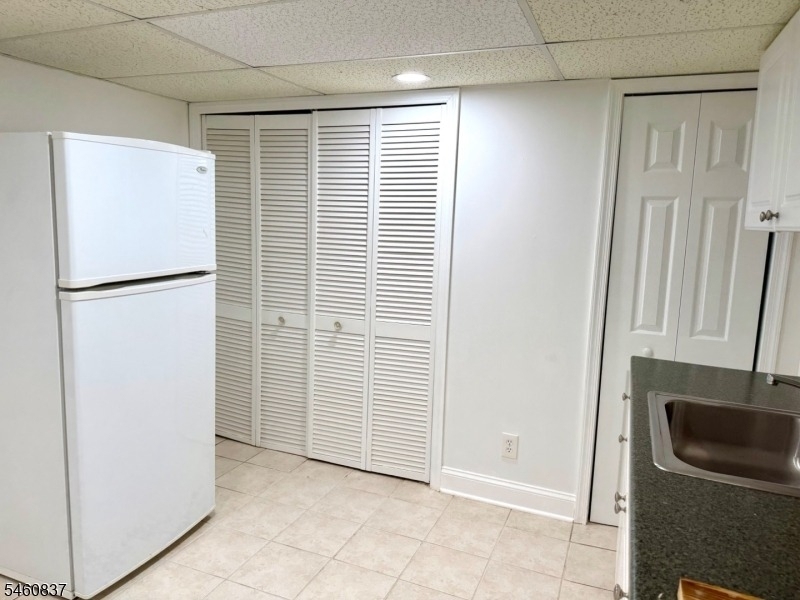 827 Savitt Pl - Photo 34