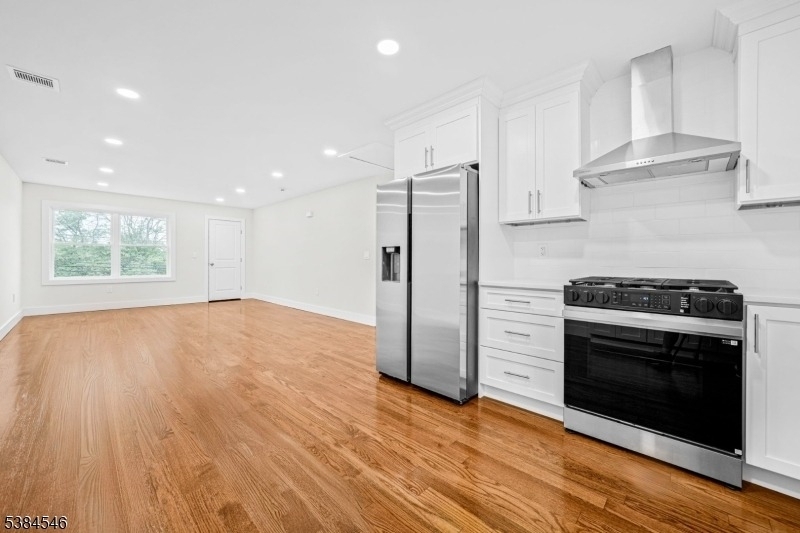 83 Harrison Ave - Photo 6