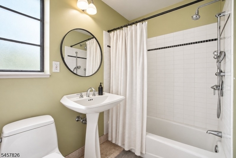 93 Troy Dr - Photo 10