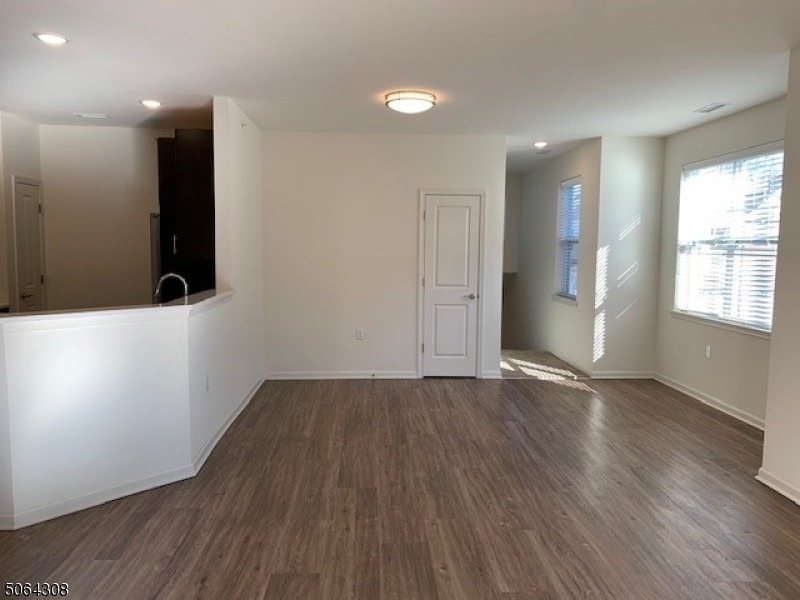 66 Passaic Ave - Photo 3