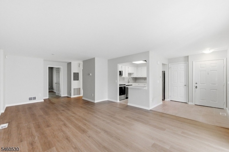 125 Smithfield Ct - Photo 6