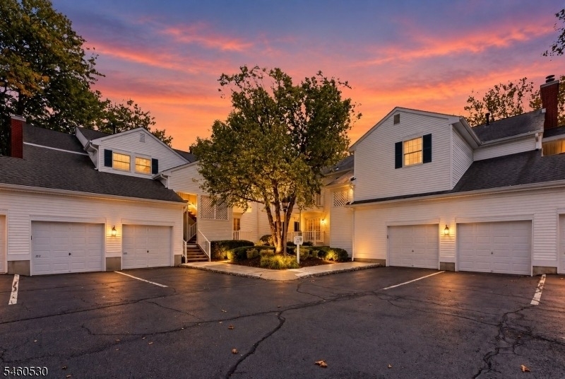 125 Smithfield Ct - Photo 0