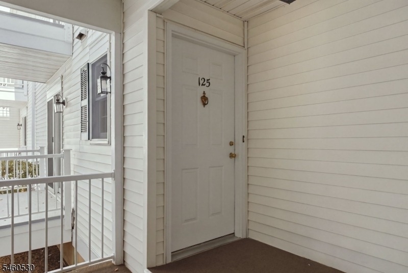 125 Smithfield Ct - Photo 4