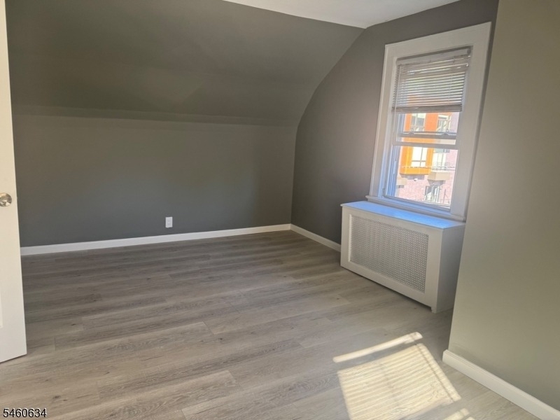 333 Valley St - Photo 2