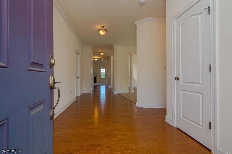 9 Comstock Ln - Photo 1