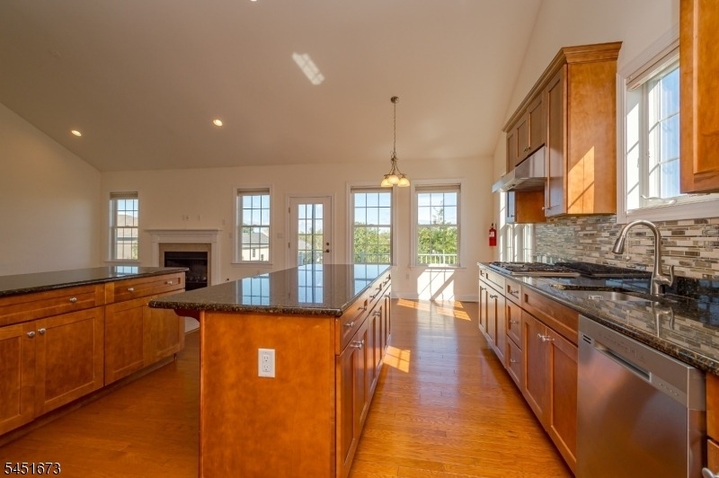 9 Comstock Ln - Photo 8