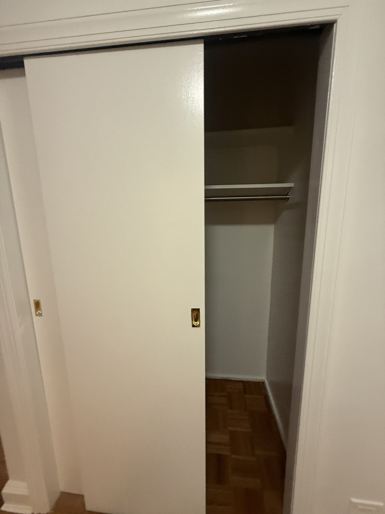 412 East 55th Street - Photo 2