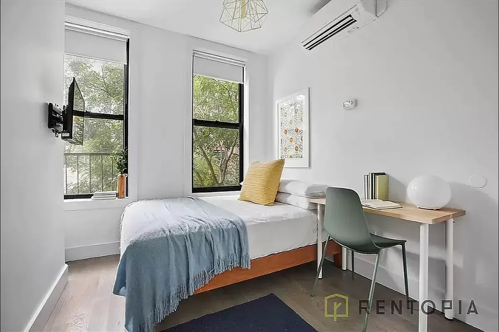 245 North 8th Street - Photo 4