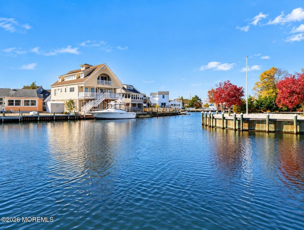 46 Longpoint Drive - Photo 1