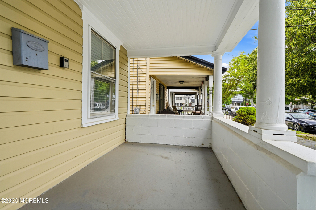 1114 Summerfield Avenue - Photo 2