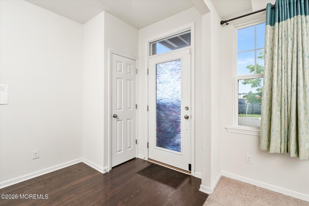 21 Green Street - Photo 4