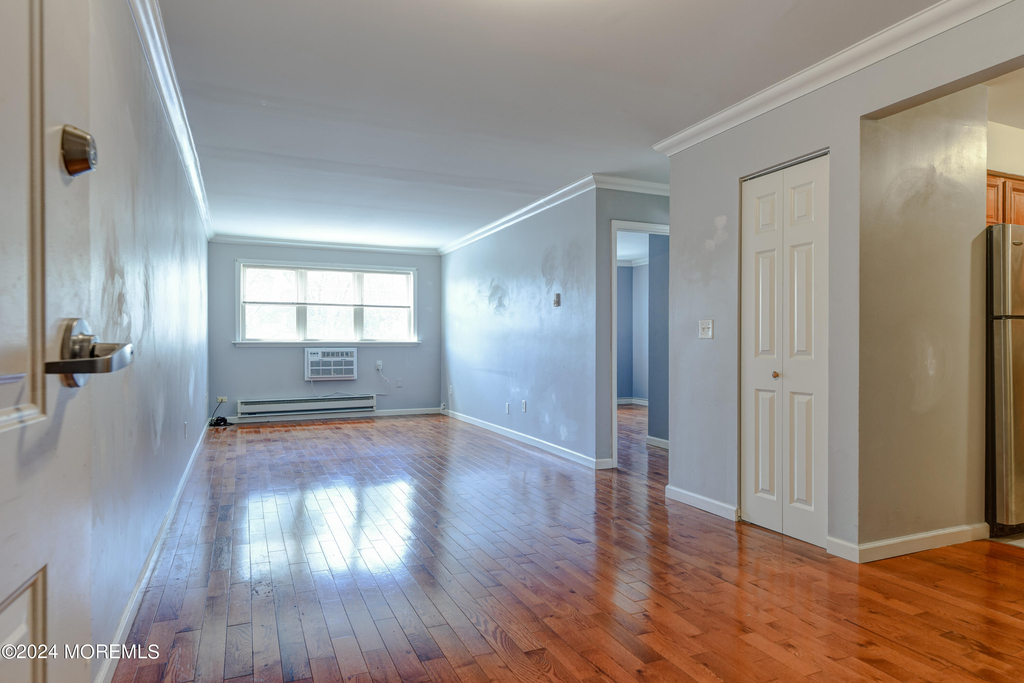 304 4th Avenue - Photo 3