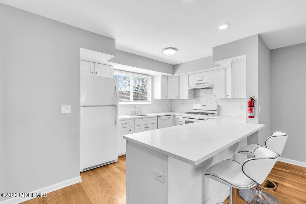 190 Spruce Street - Photo 3