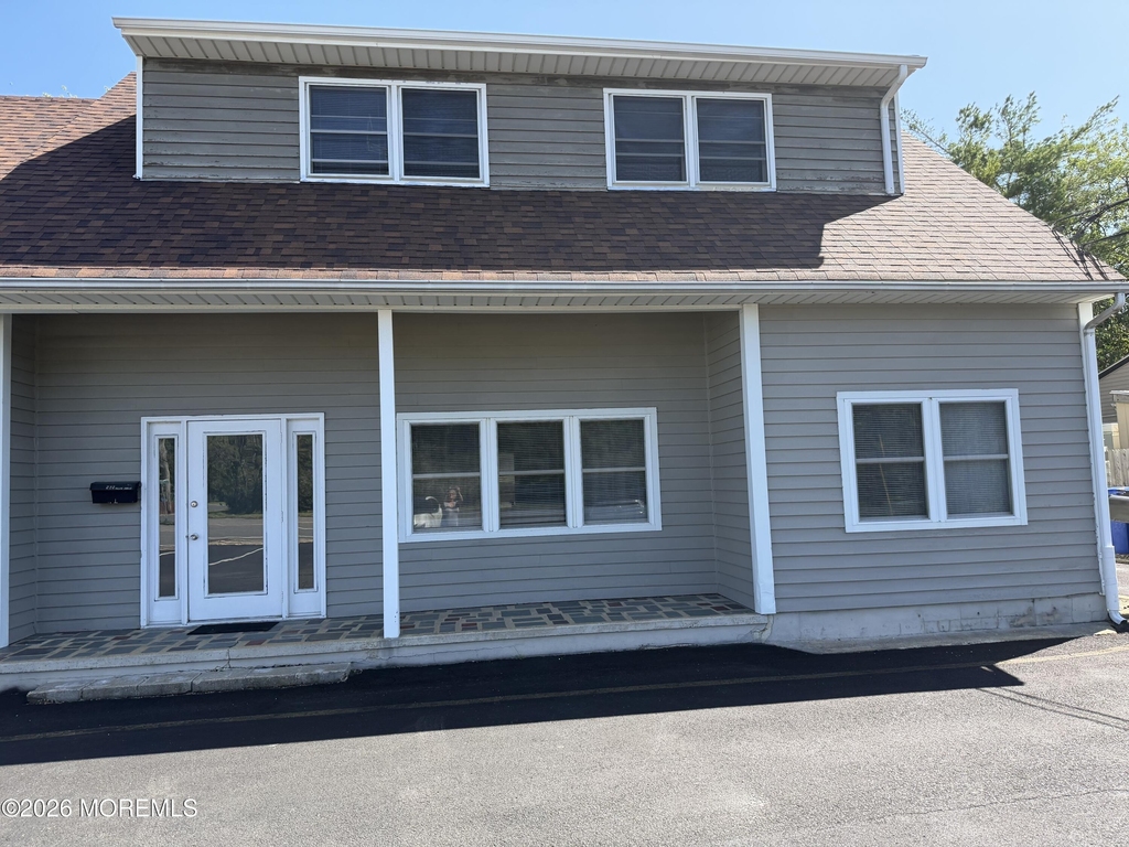 567 Fischer Boulevard - Photo 1