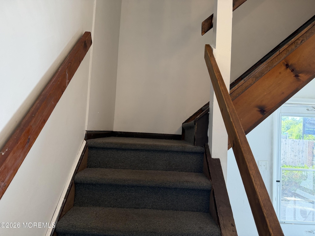 567 Fischer Boulevard - Photo 2