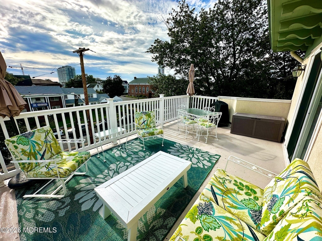 1211 Grand Avenue - Photo 21