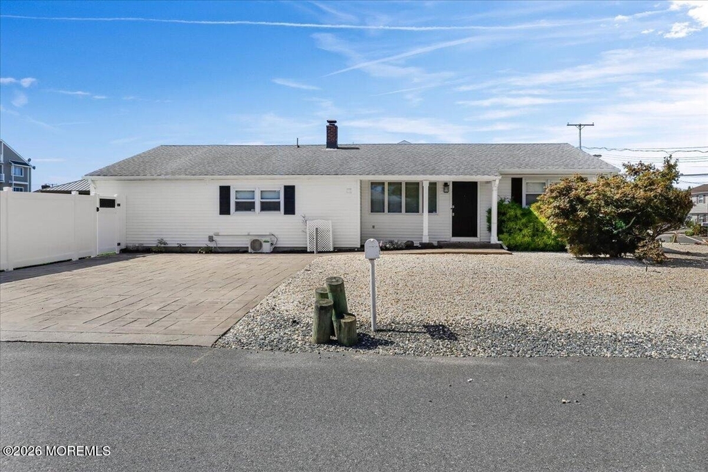 774 Nassau Drive - Photo 0