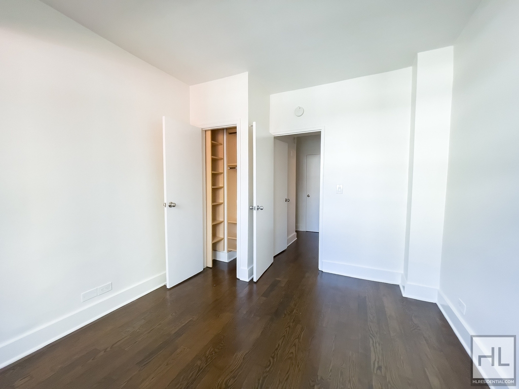 East 63 Street - Photo 6