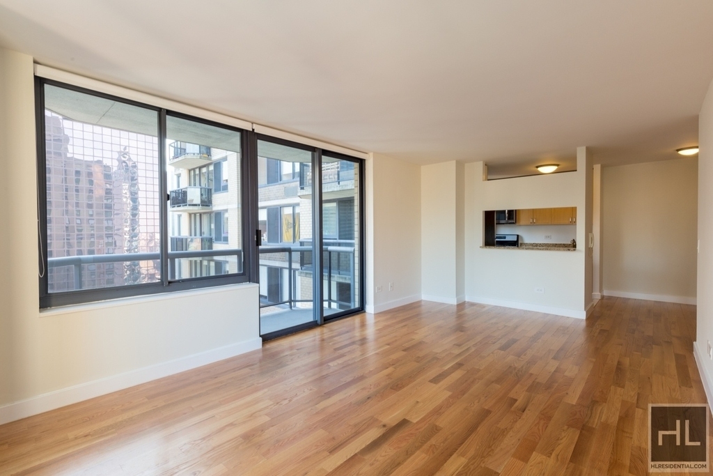 West 48th Street - Photo 1