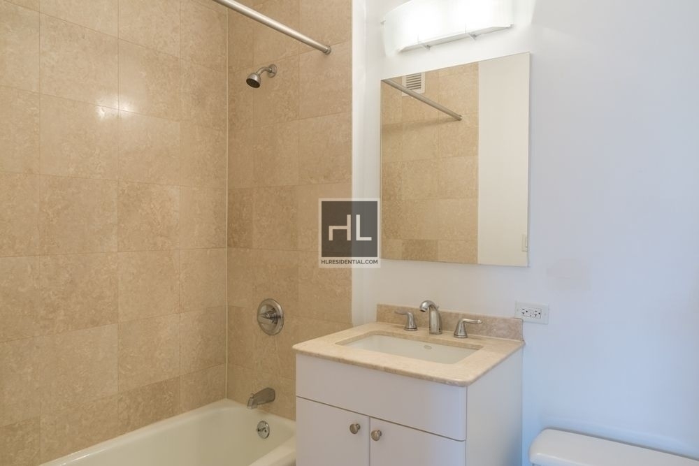 West 48th Street - Photo 3