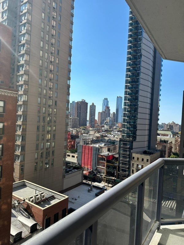 235 West 48th Street - Photo 6