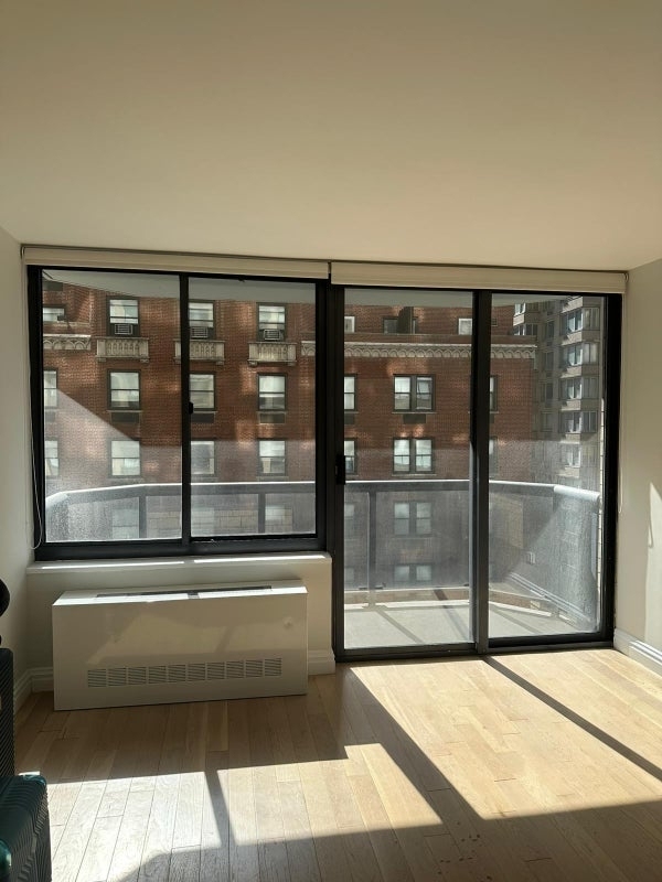 235 West 48th Street - Photo 4