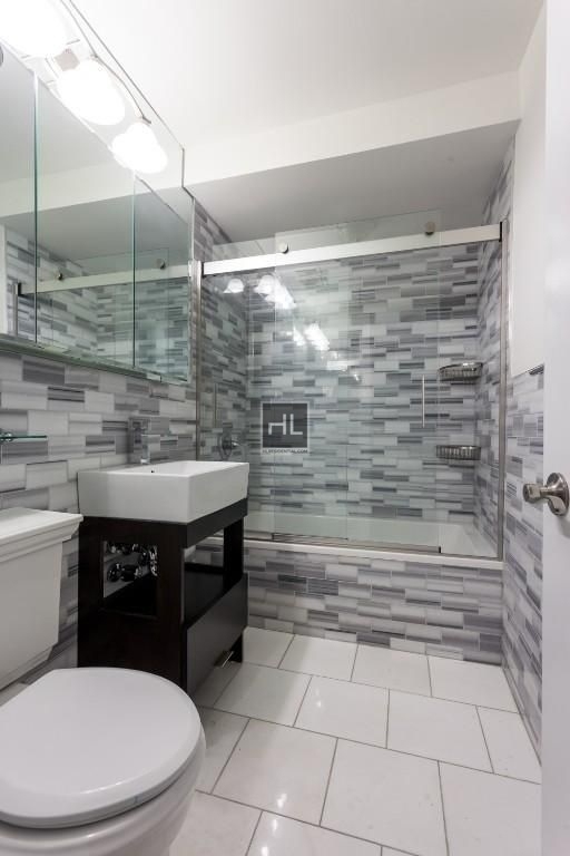 West 21 Street - Photo 2