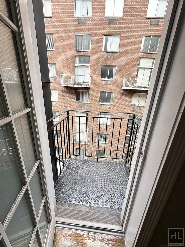 East 23 Street - Photo 2