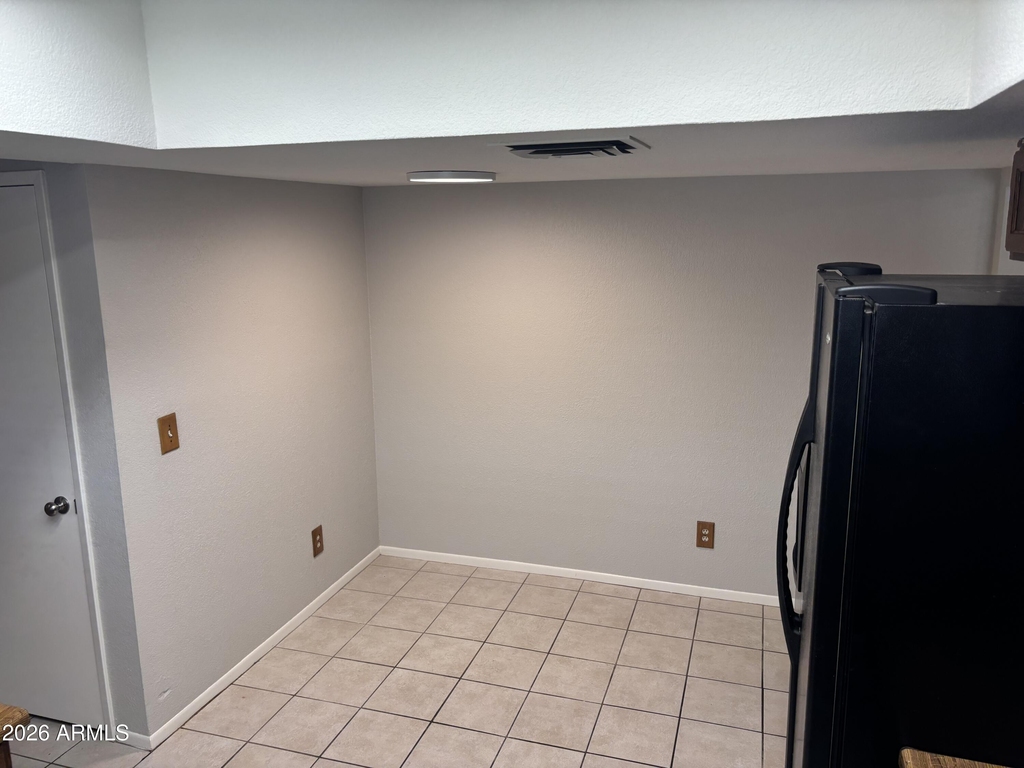 1237 W Ellis Street - Photo 8