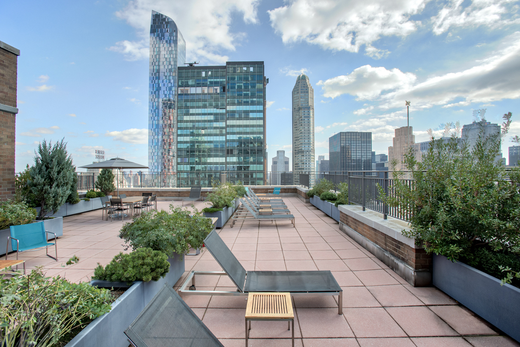 West 56th Street - Photo 3