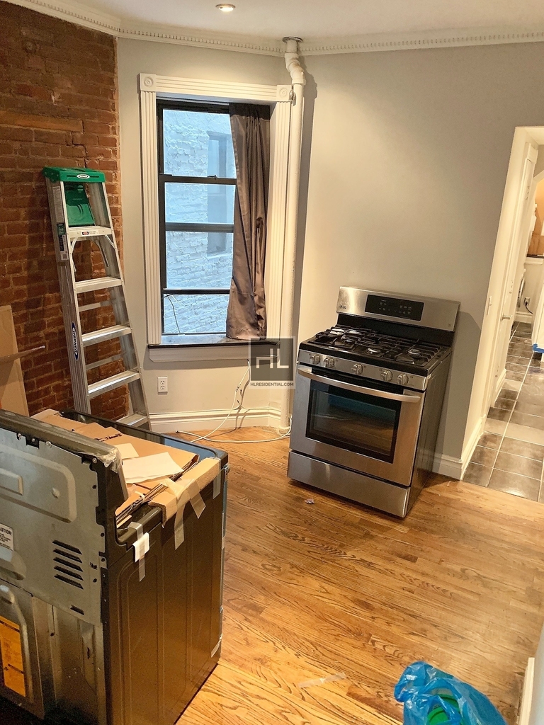 East 23 Street - Photo 2