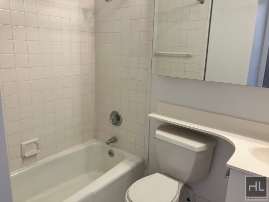 East 29th Street - Photo 3