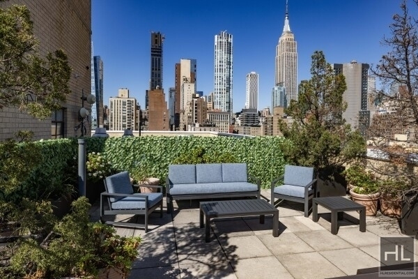 East 29th Street - Photo 7