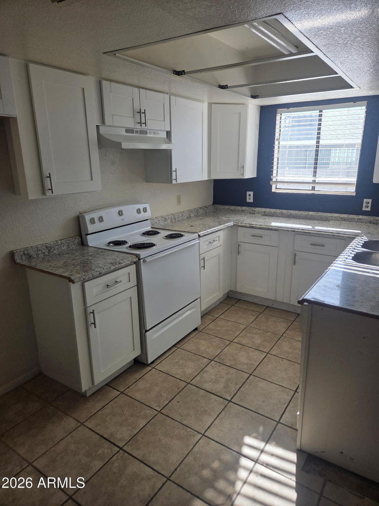 9618 N 5th Street - Photo 3