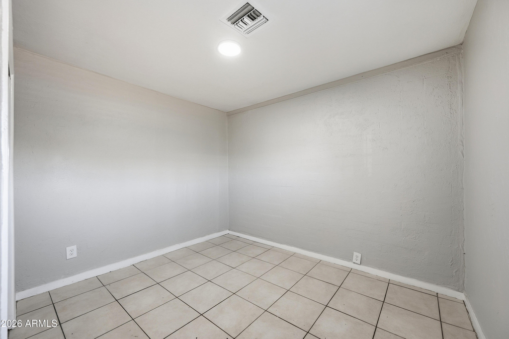 5206 W Ocotillo Road - Photo 11