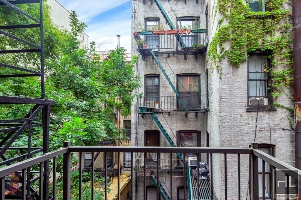 Mott Street - Photo 6
