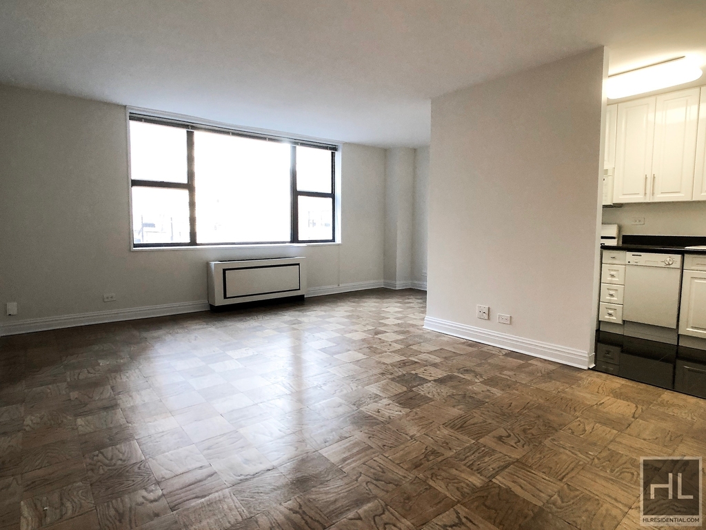 East 71st Street - Photo 1