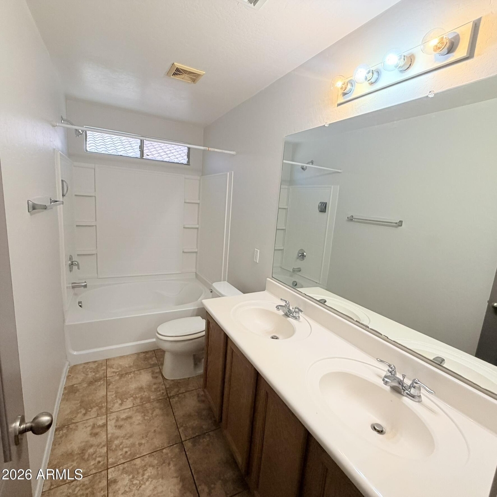43845 W Arizona Avenue - Photo 4