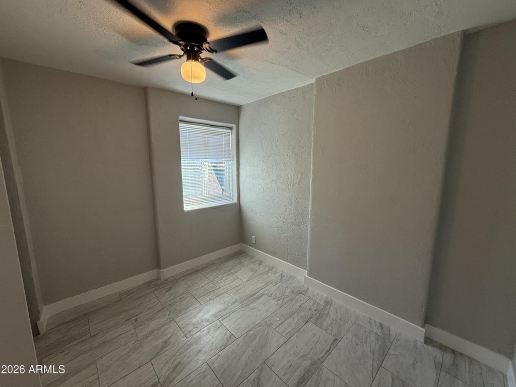 185 W Morelos Street - Photo 3