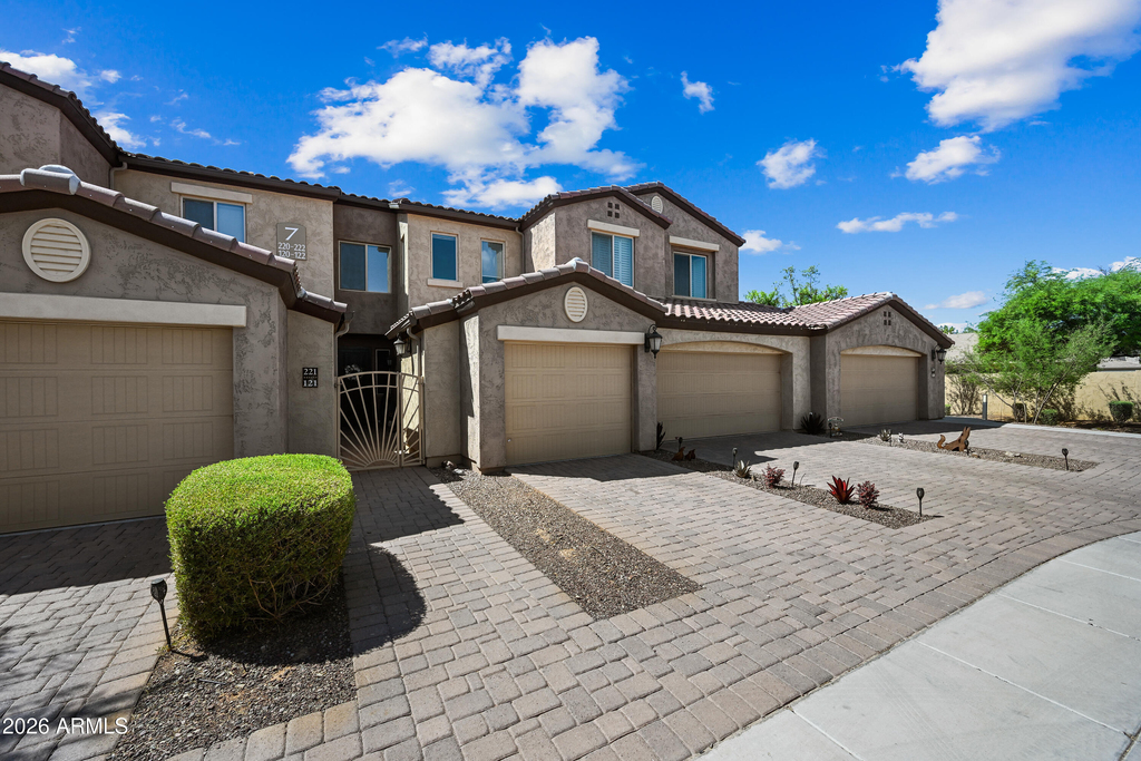 250 W Queen Creek Road - Photo 0