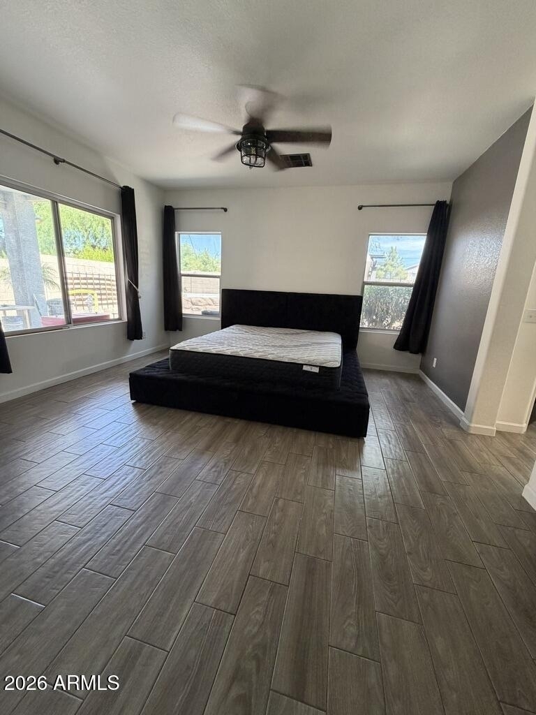 2527 N Silverado -- - Photo 6