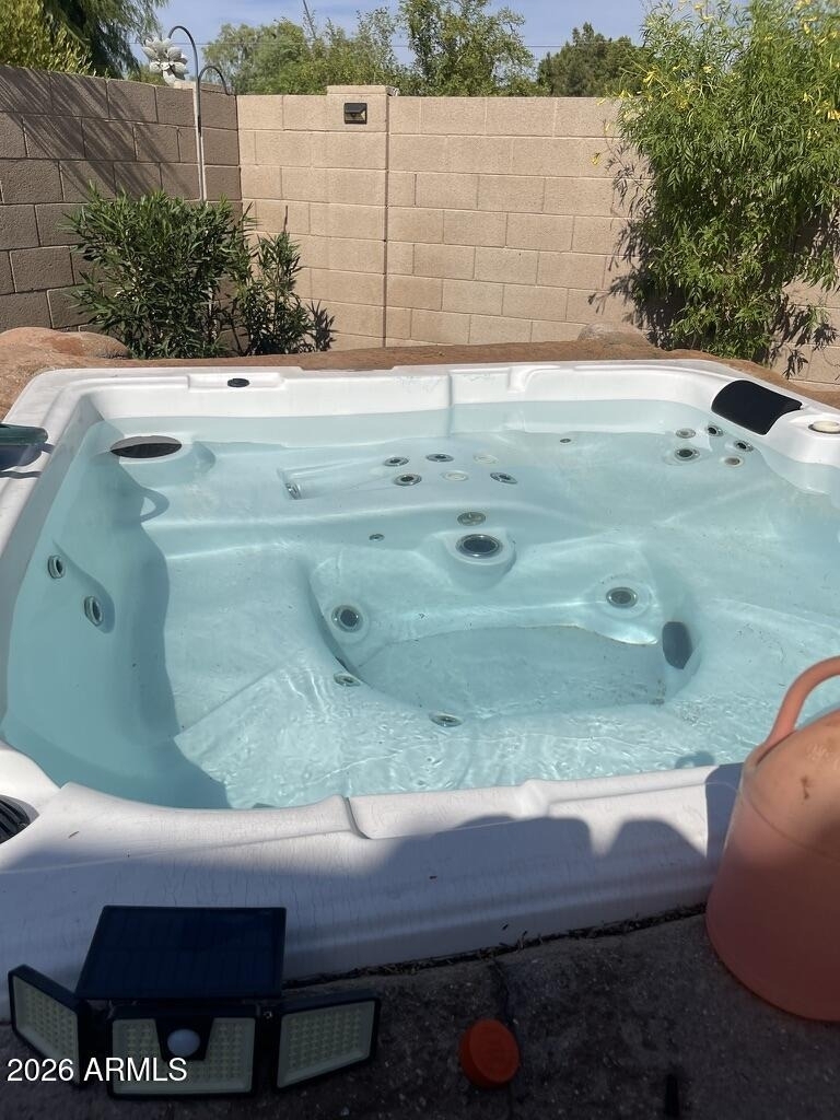 2527 N Silverado -- - Photo 14