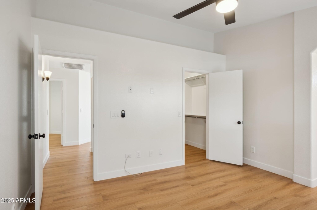 2131 S Peppertree Drive - Photo 7