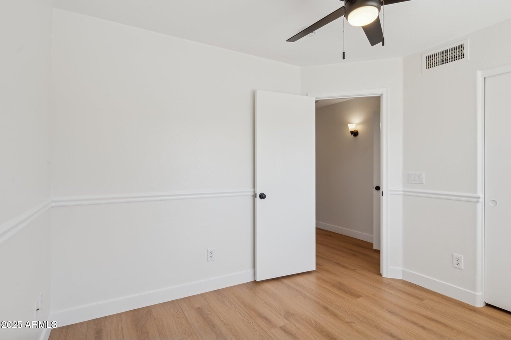 2131 S Peppertree Drive - Photo 12