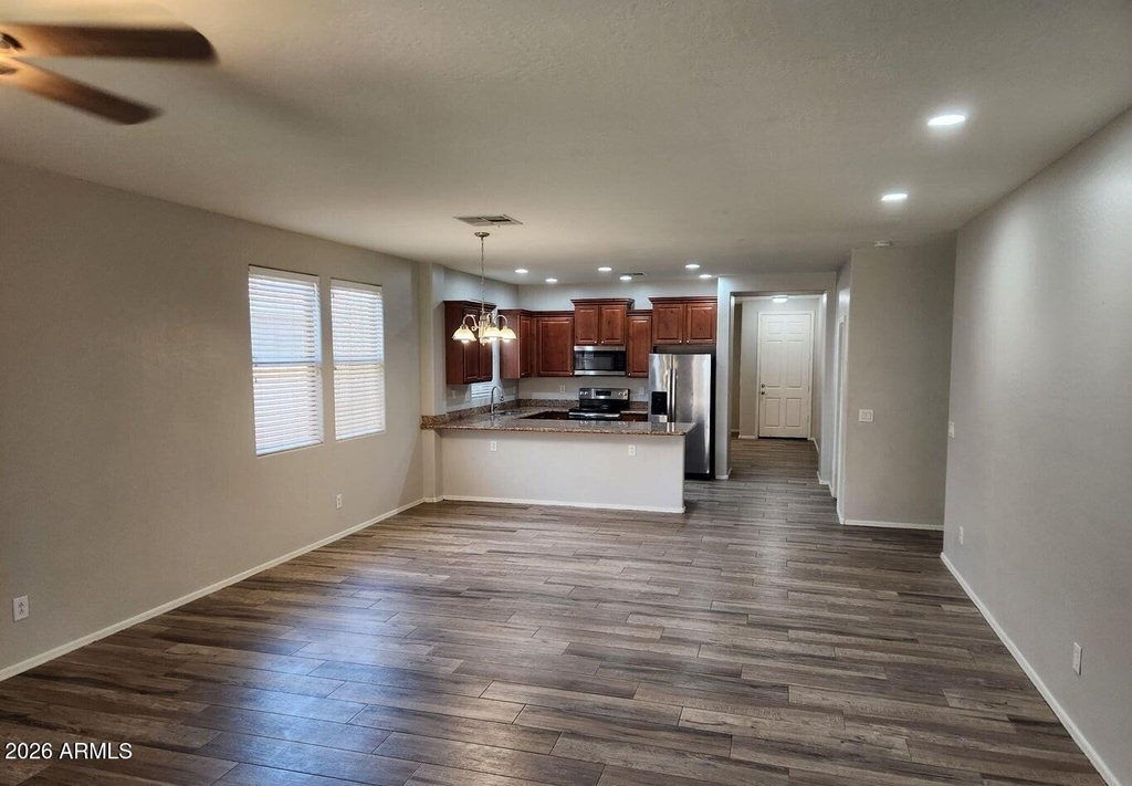 7558 W Spur Drive - Photo 3