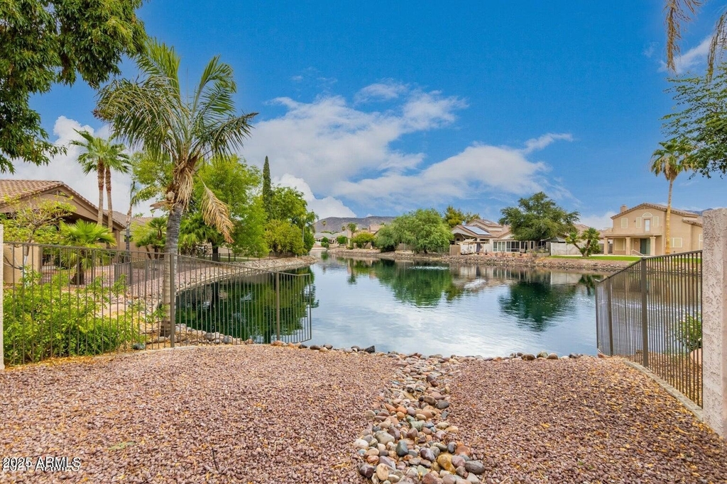 6230 W Irma Lane - Photo 8