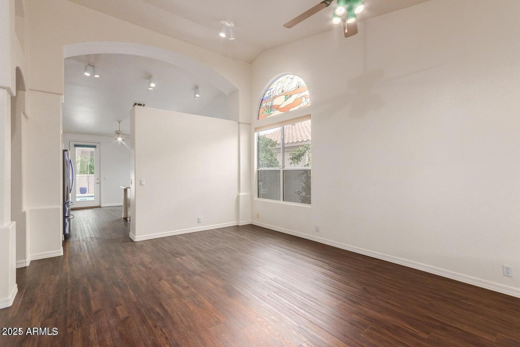 6230 W Irma Lane - Photo 11
