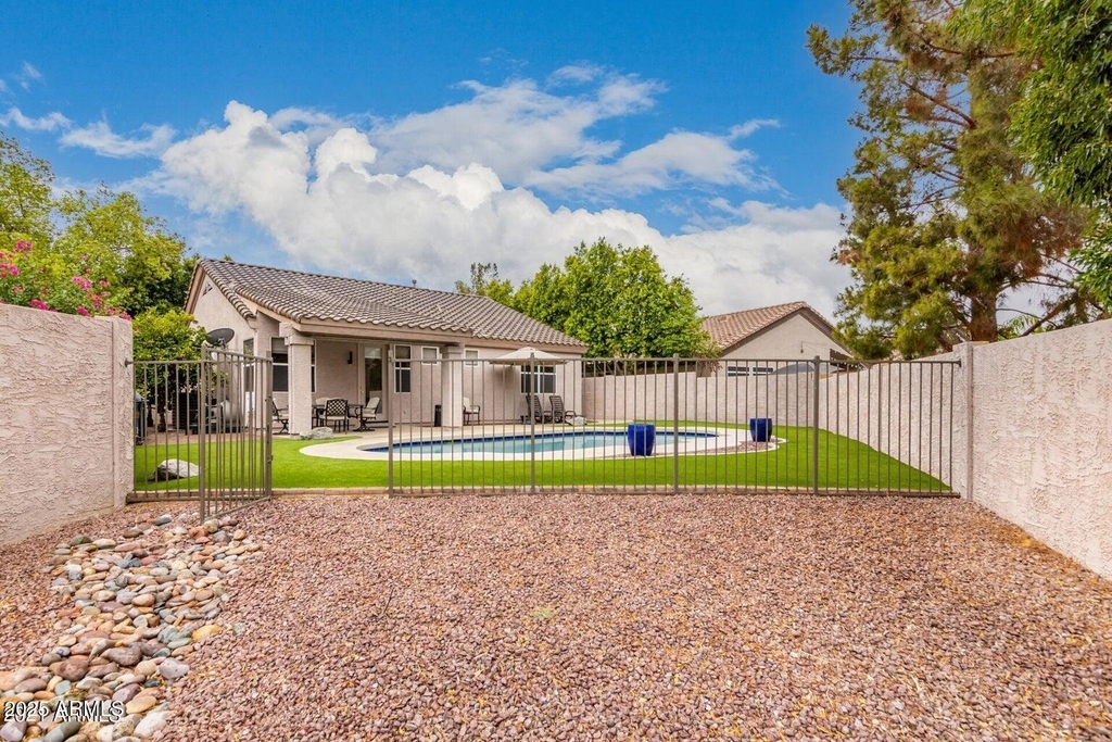 6230 W Irma Lane - Photo 9