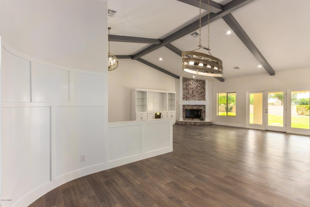 719 E Fairway Drive - Photo 8