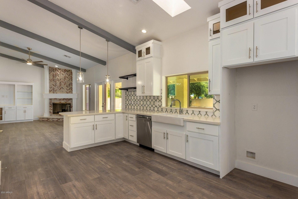 719 E Fairway Drive - Photo 12